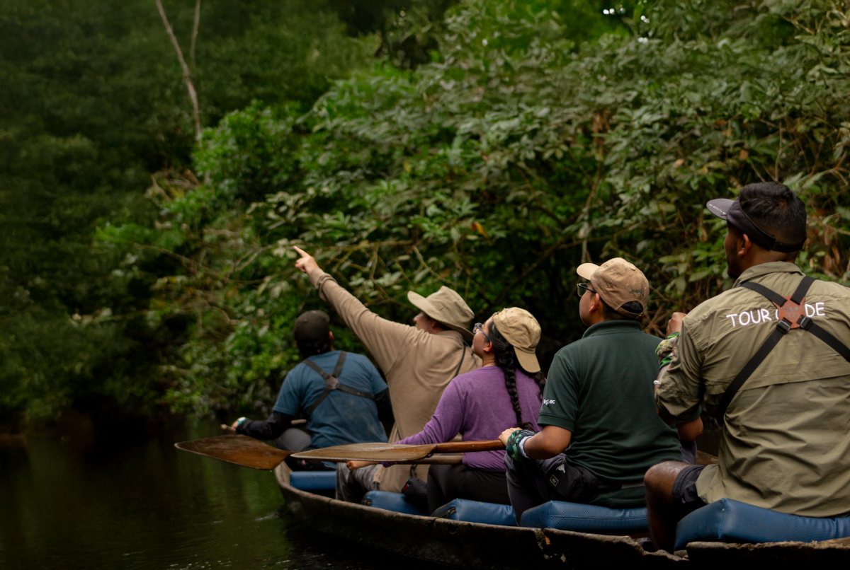Traditional Canoes Experience