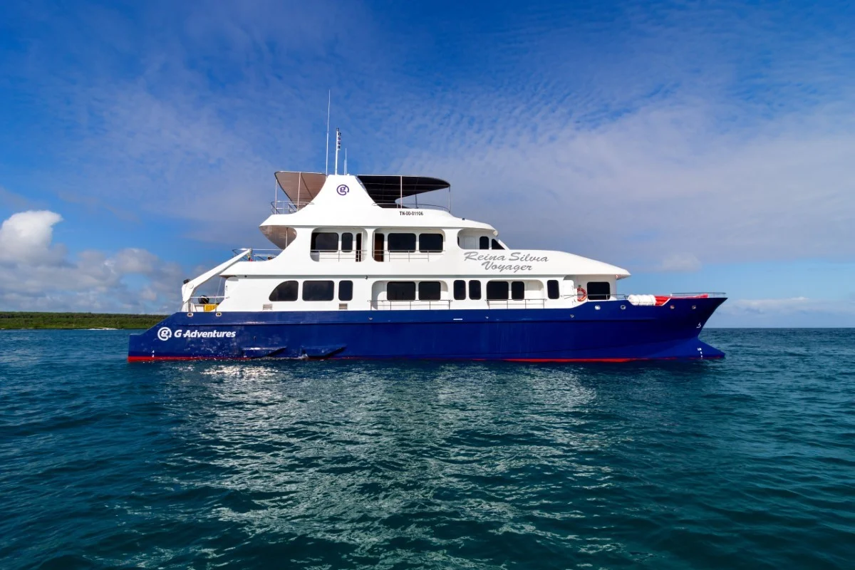 Reina Silvia Catamarán