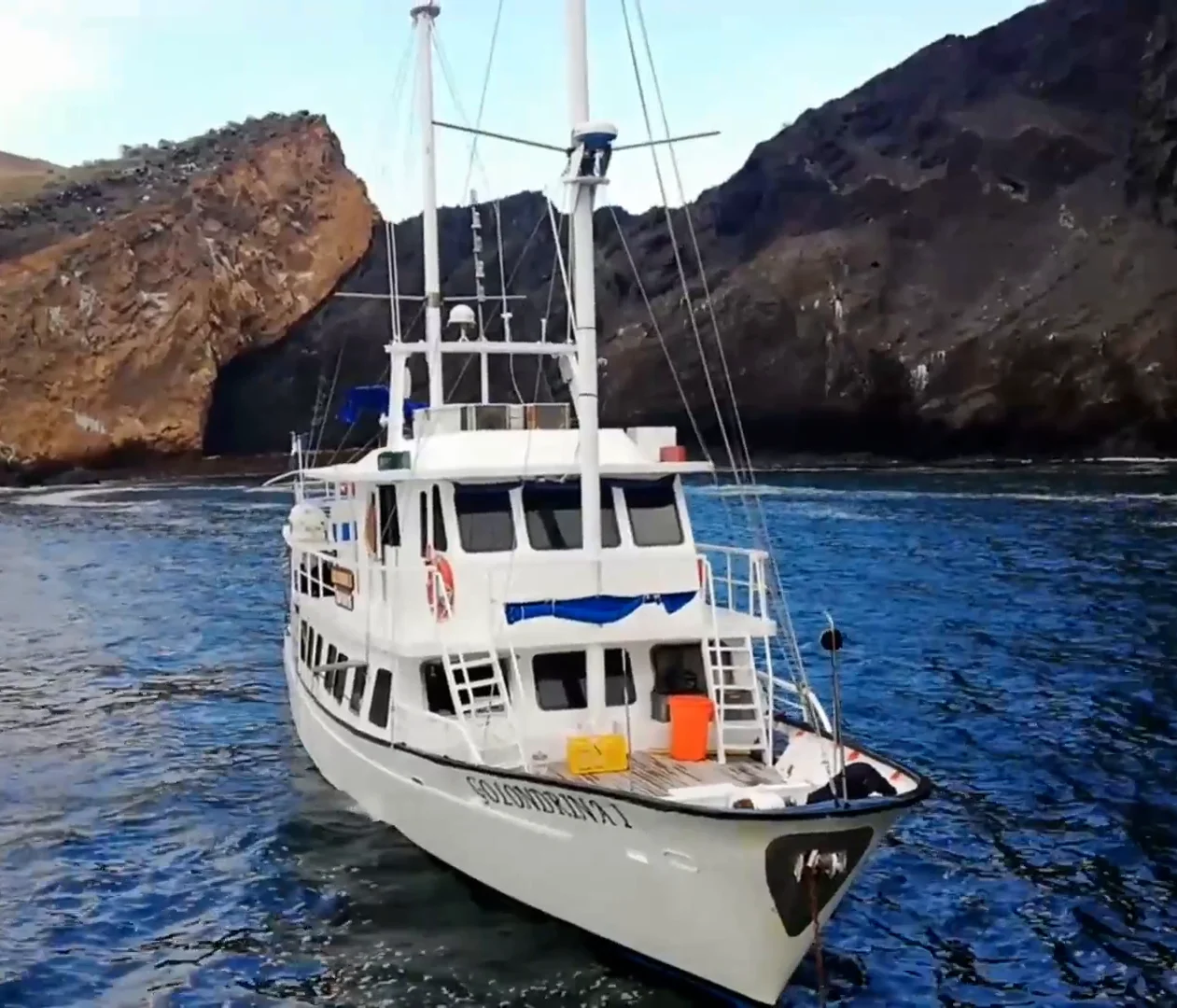 Golondrina Yacht
