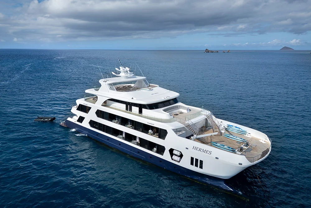 Catamaran Hermes