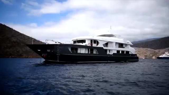 Infinity Yacht