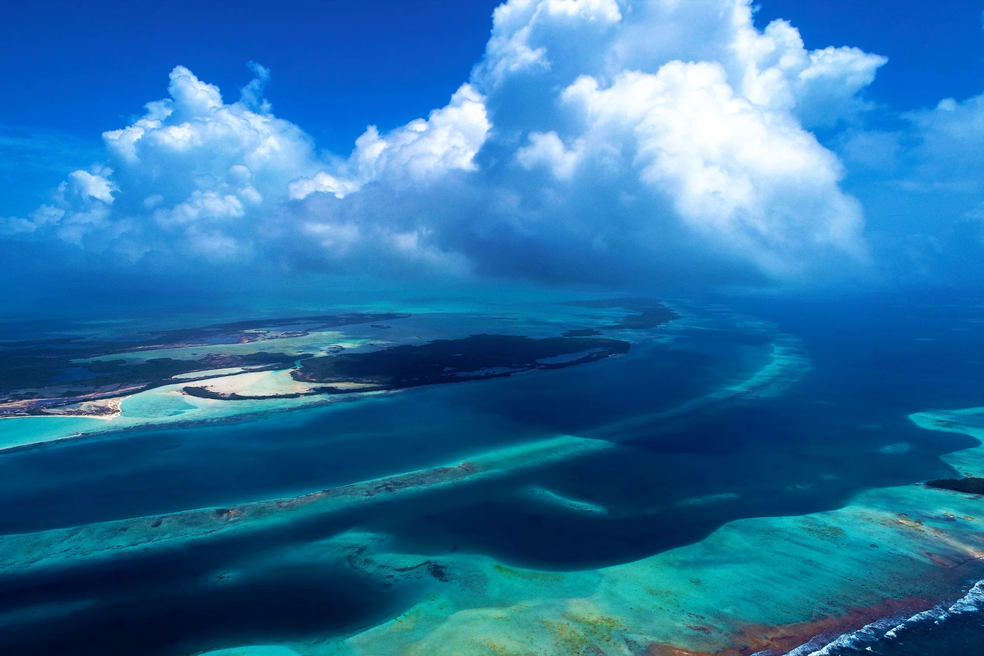 Kitesurf-Tour auf Los Roques: Karibisches Inselabenteuer