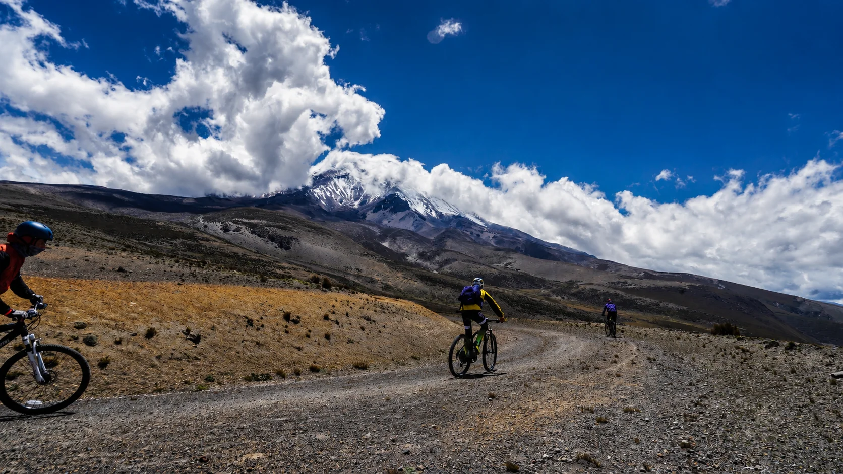 En bicicleta por los volcanes de Ecuador: un viaje en bicicleta de montaña