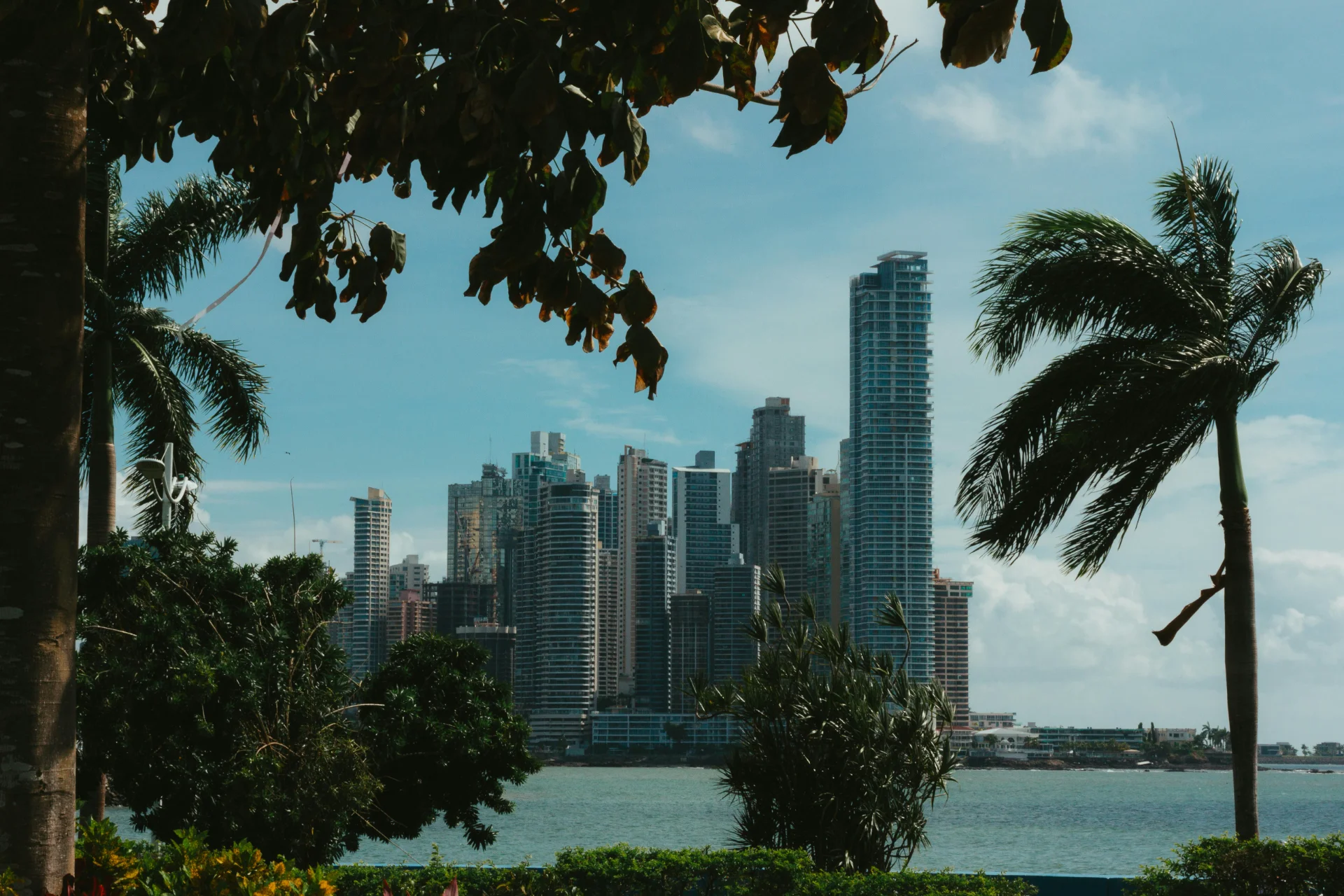 Panama Sencillo : Une Courte Échappée dans la Vie Urbaine & les Saveurs Locales de Panama City